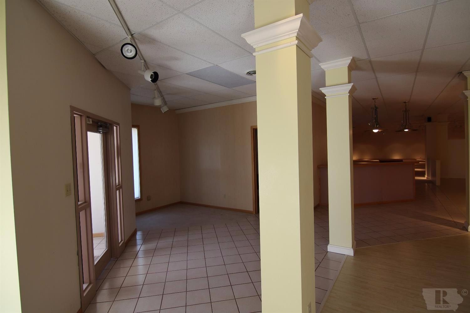 705 S Des Moines St, Odebolt, IA 51458